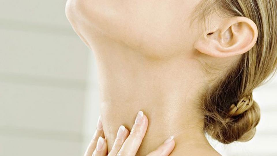 COLLO E DÉCOLLETÉ: strategie antiage