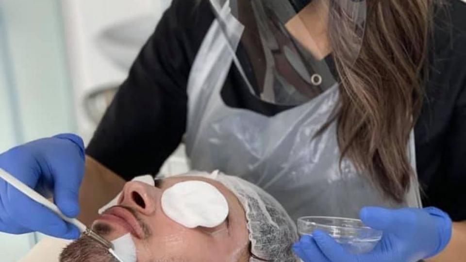trattare acne ed impurità cutanee in che maniera?
